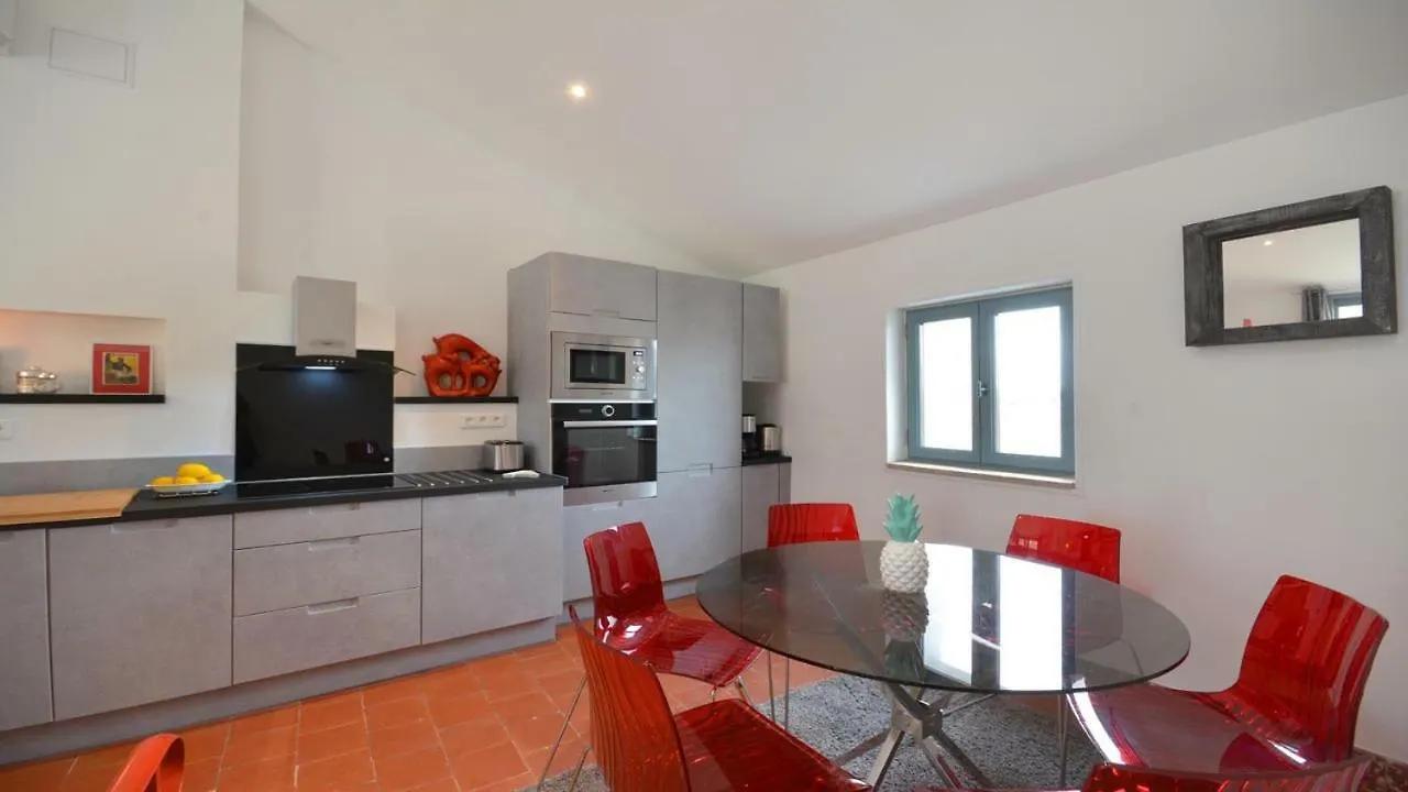 L'Escalier Rouge Villa Arles 0*,