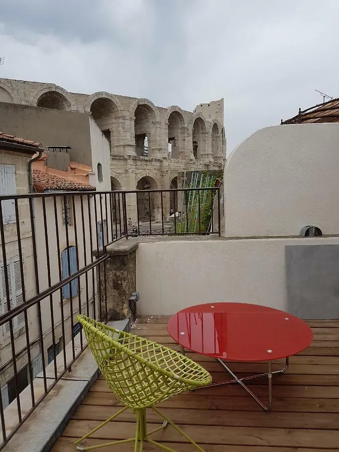 L'Escalier Rouge Villa Arles 0*,  France